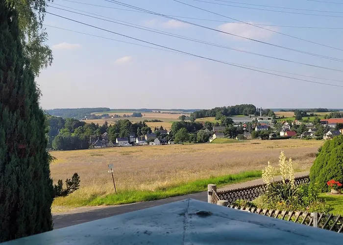 Weitblick In Hoehenlage Von * Greiz