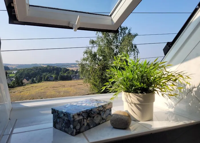 Weitblick In Hoehenlage Von Appartement